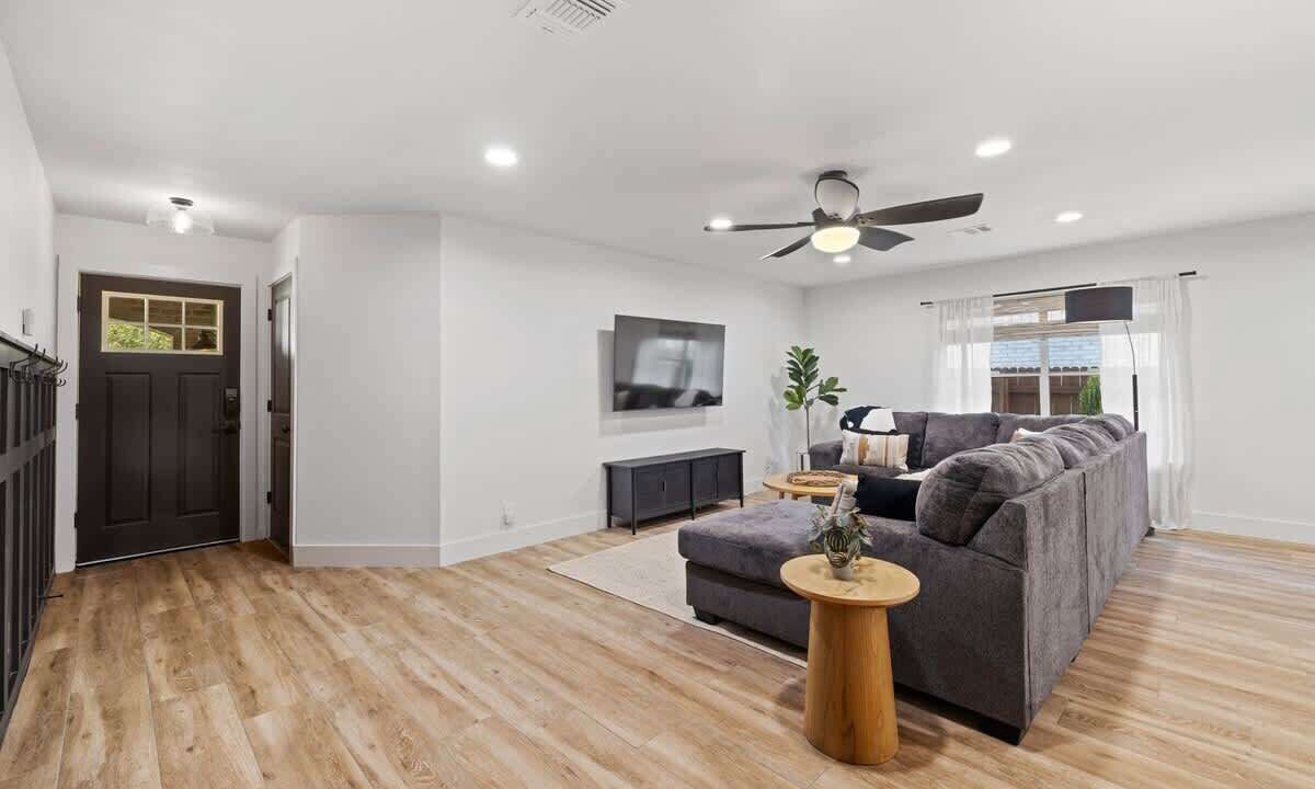 Photo of Livingroom in Cedar Park