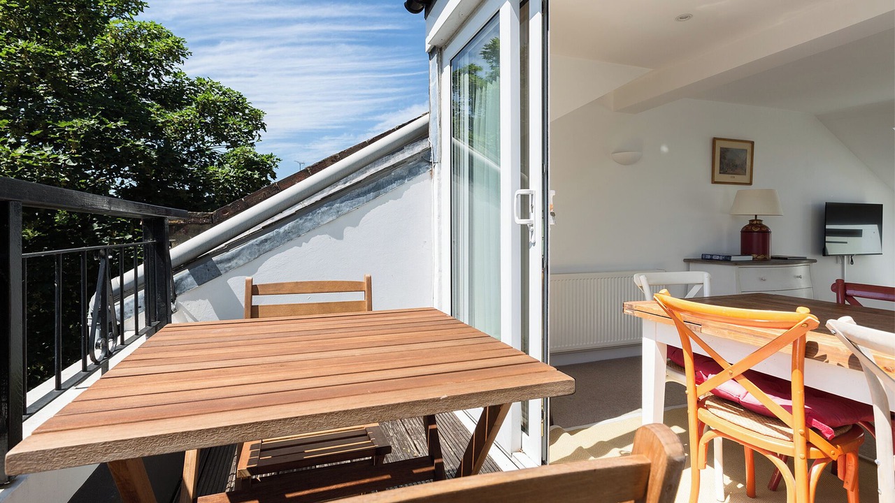 Photo of Outdoor in West Kensington