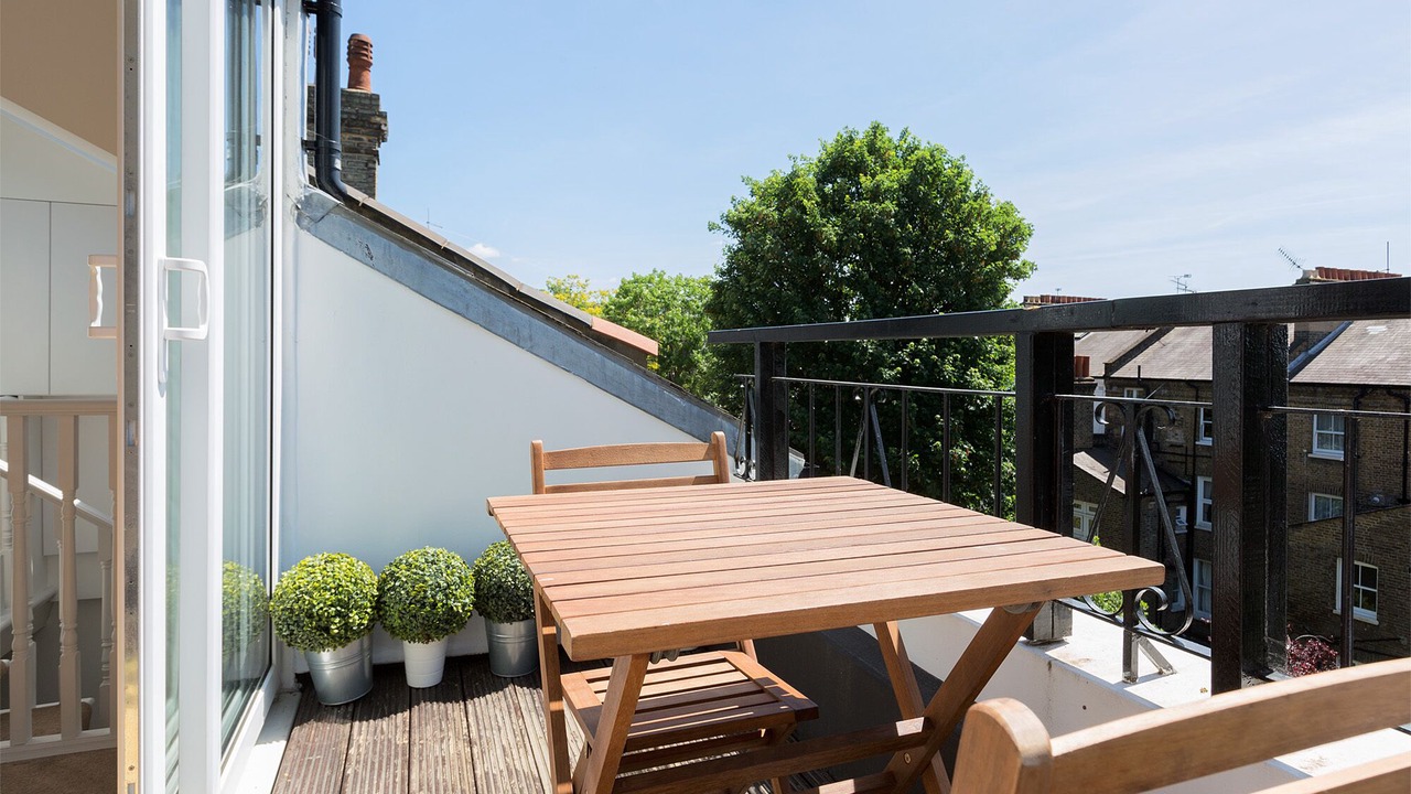 Photo of Outdoor in West Kensington