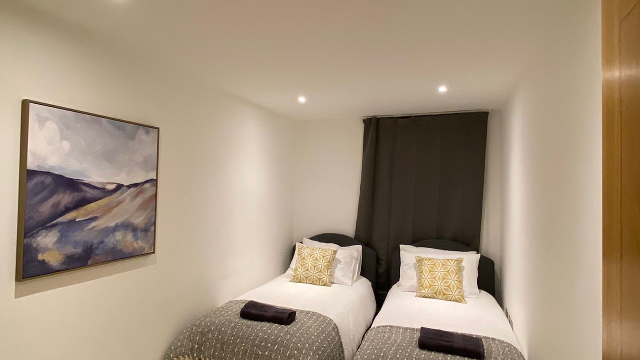 Photo of Others in Vauxhall