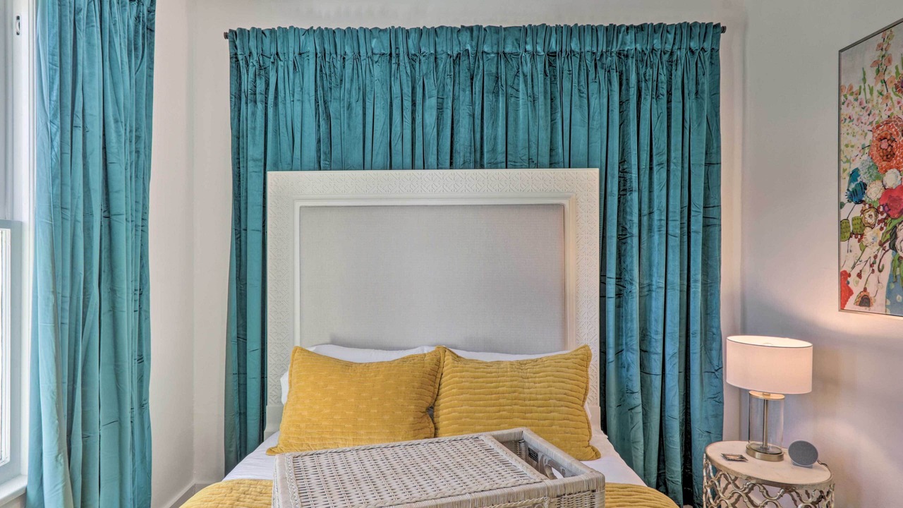 Photo of Bedroom in Historic District