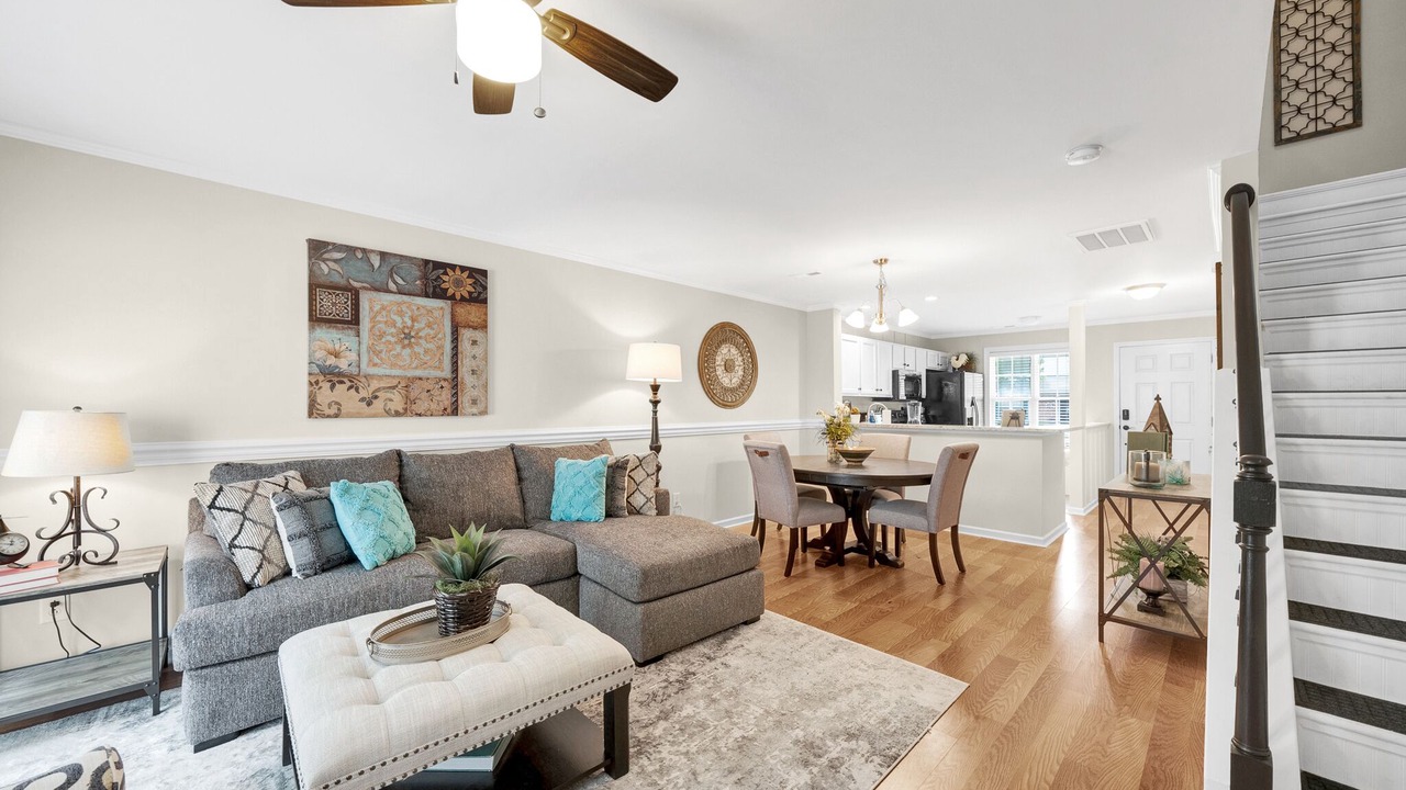 Photo of Livingroom in Northeast Raleigh