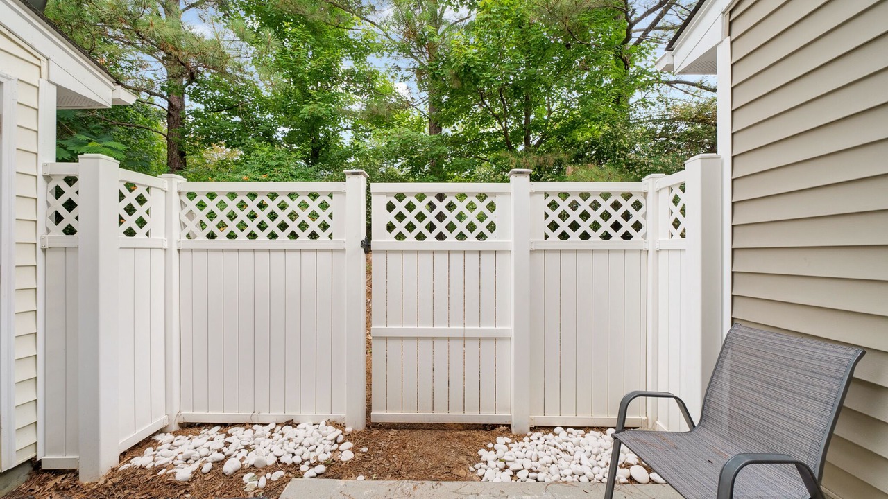 Photo of Patio Balcony in Northeast Raleigh