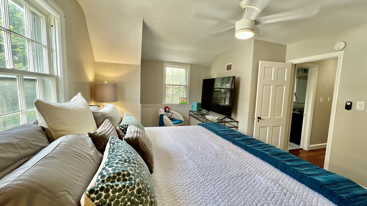 Photo of Bedroom in Bethesda