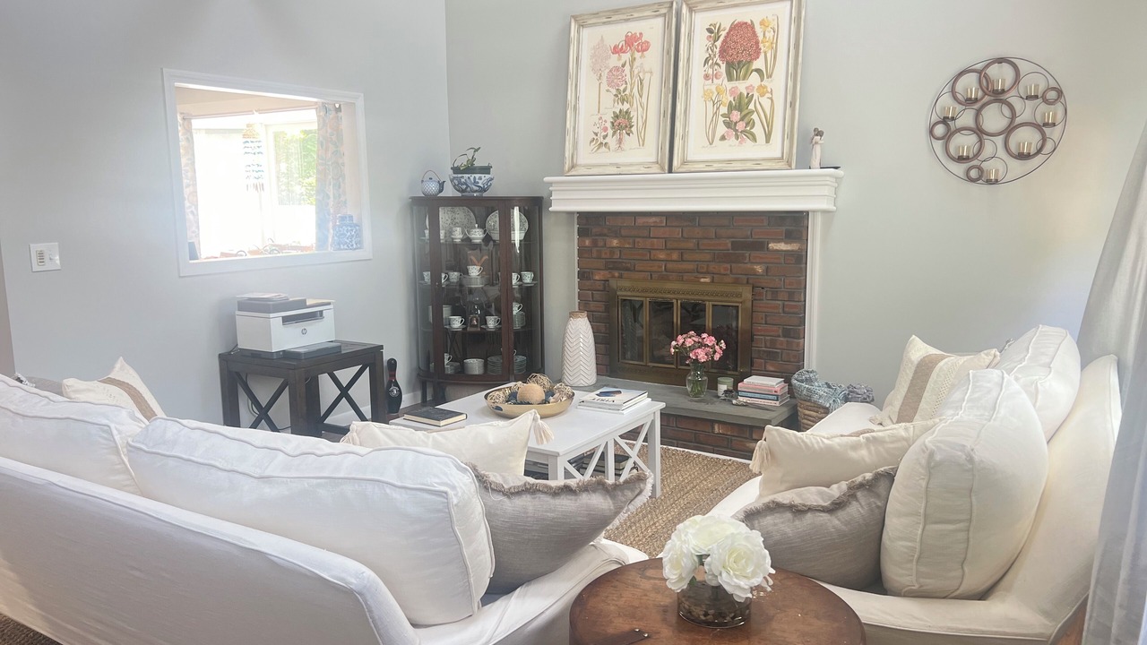 Photo of Livingroom in East Falmouth