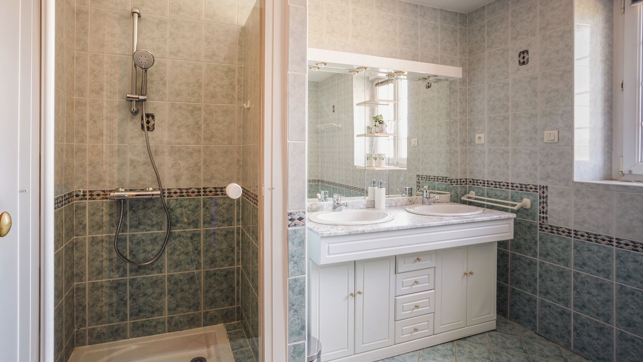 Photo of Bathroom in Mereville