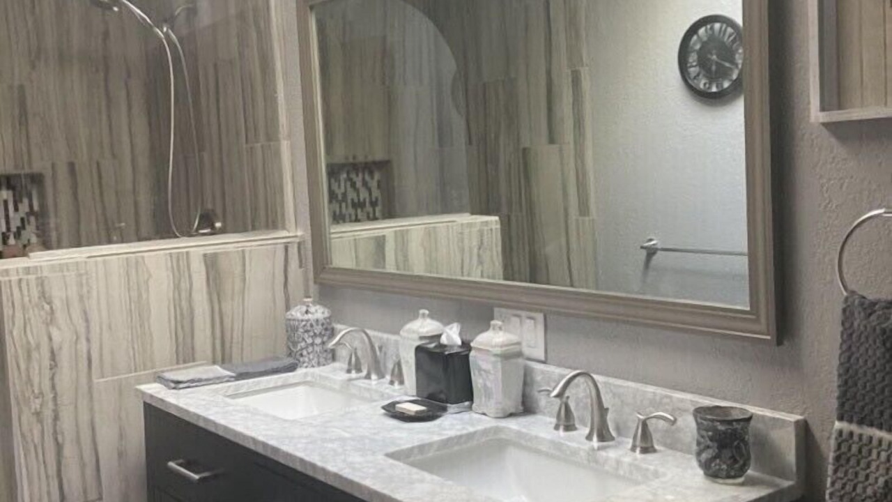 Photo of Bathroom in Camanche