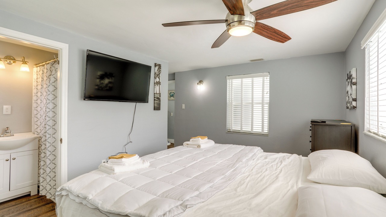 Photo of Bedroom in Pinellas Park