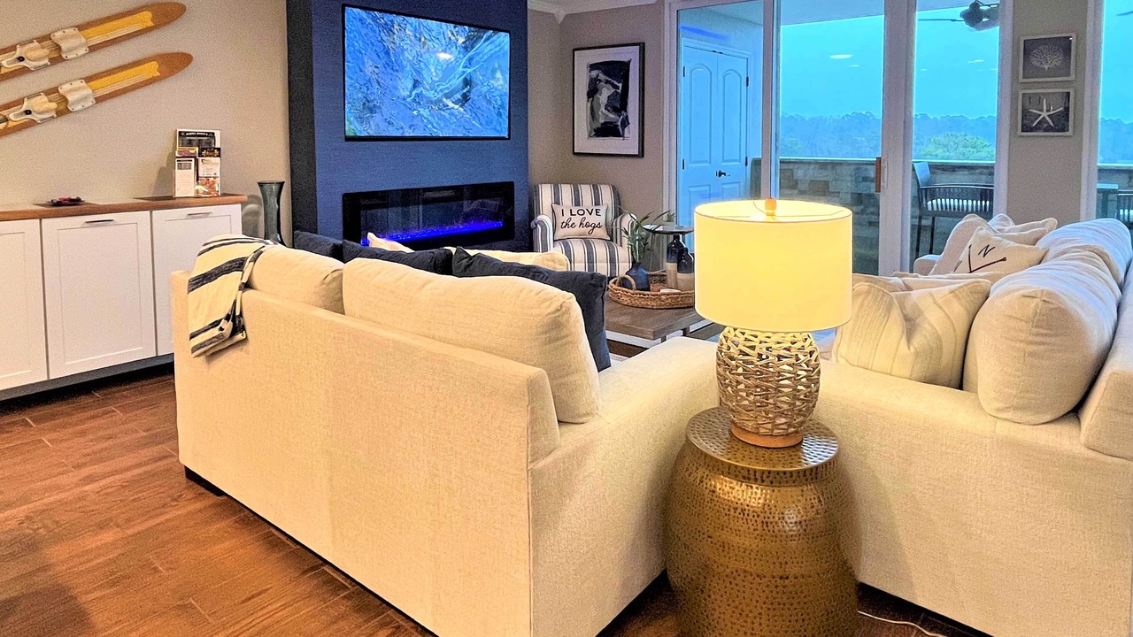 Photo of Livingroom in Mid America