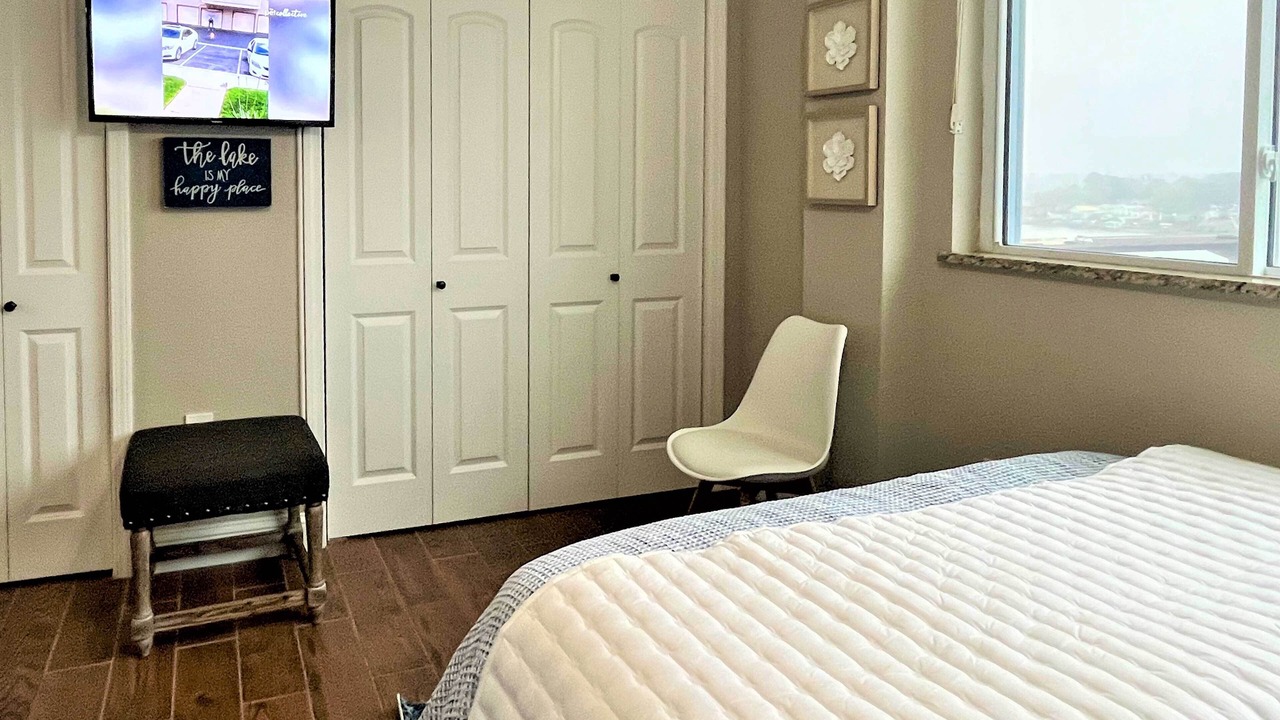 Photo of Bedroom in Mid America