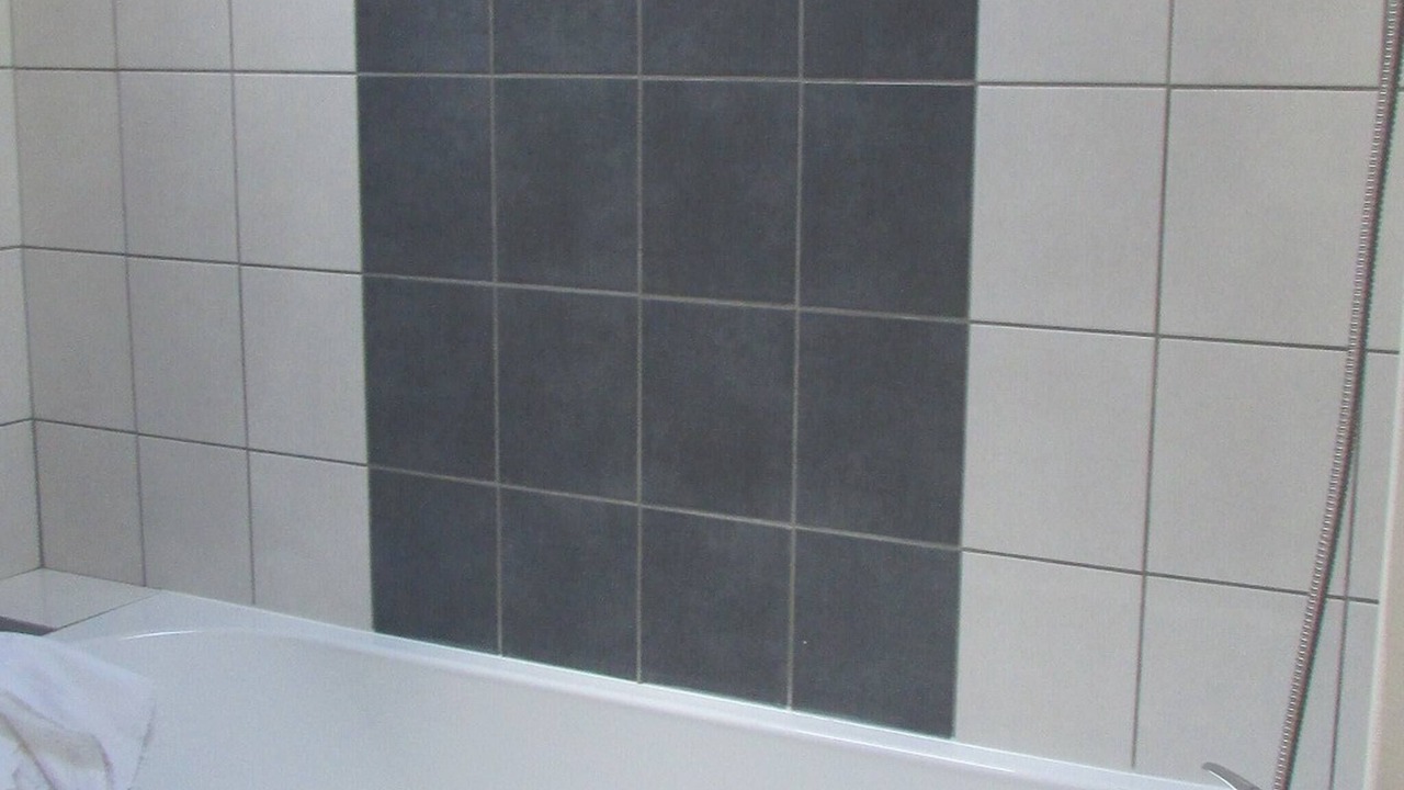 Photo of Bathroom in Duil-sur-le-Mignon