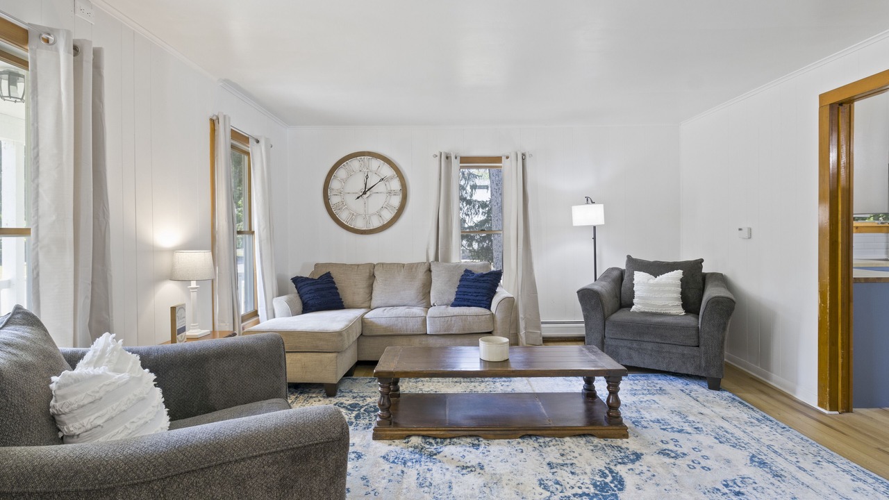 Photo of Livingroom in Palmyra