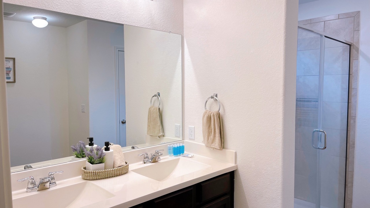 Photo of Bathroom in Kyle
