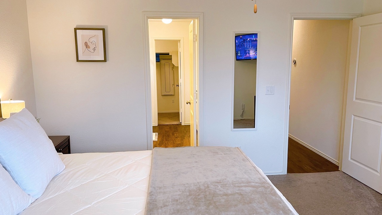 Photo of Bedroom in Kyle