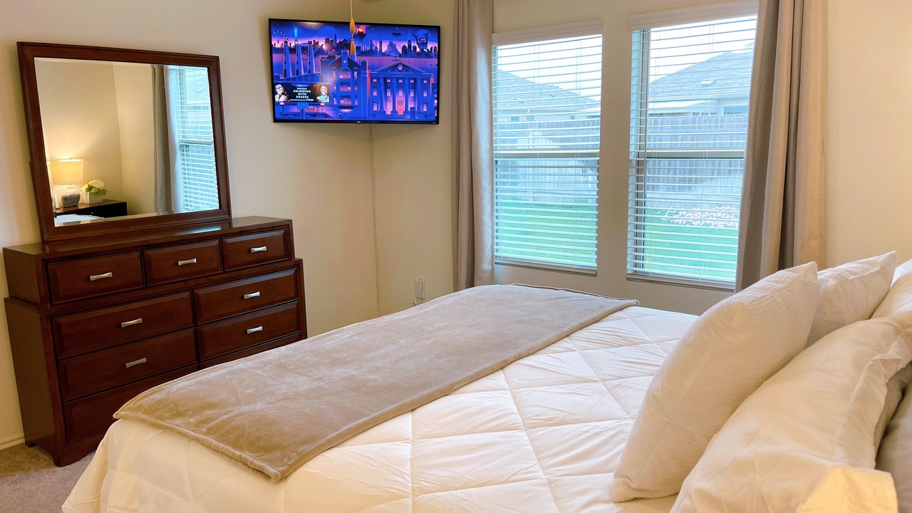 Photo of Bedroom in Kyle