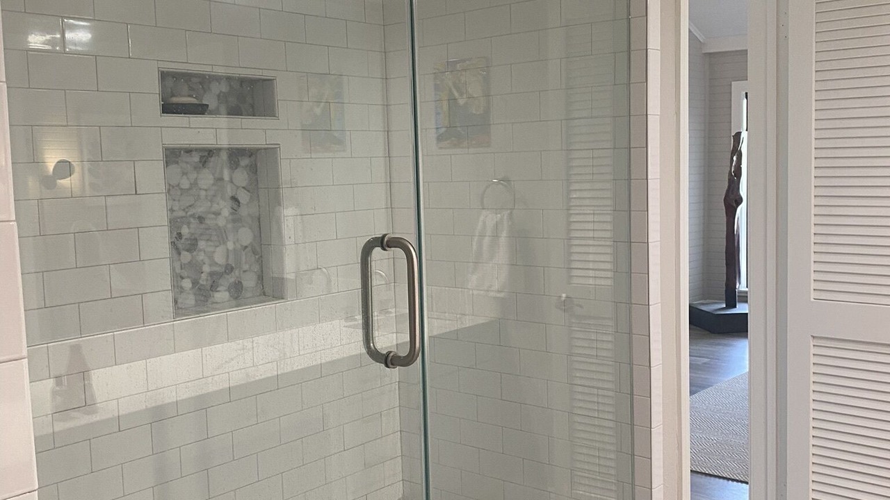 Photo of Bathroom in Bacliff