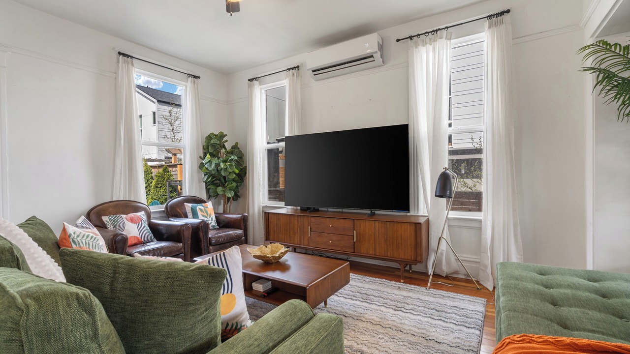 Photo of Livingroom in Minor