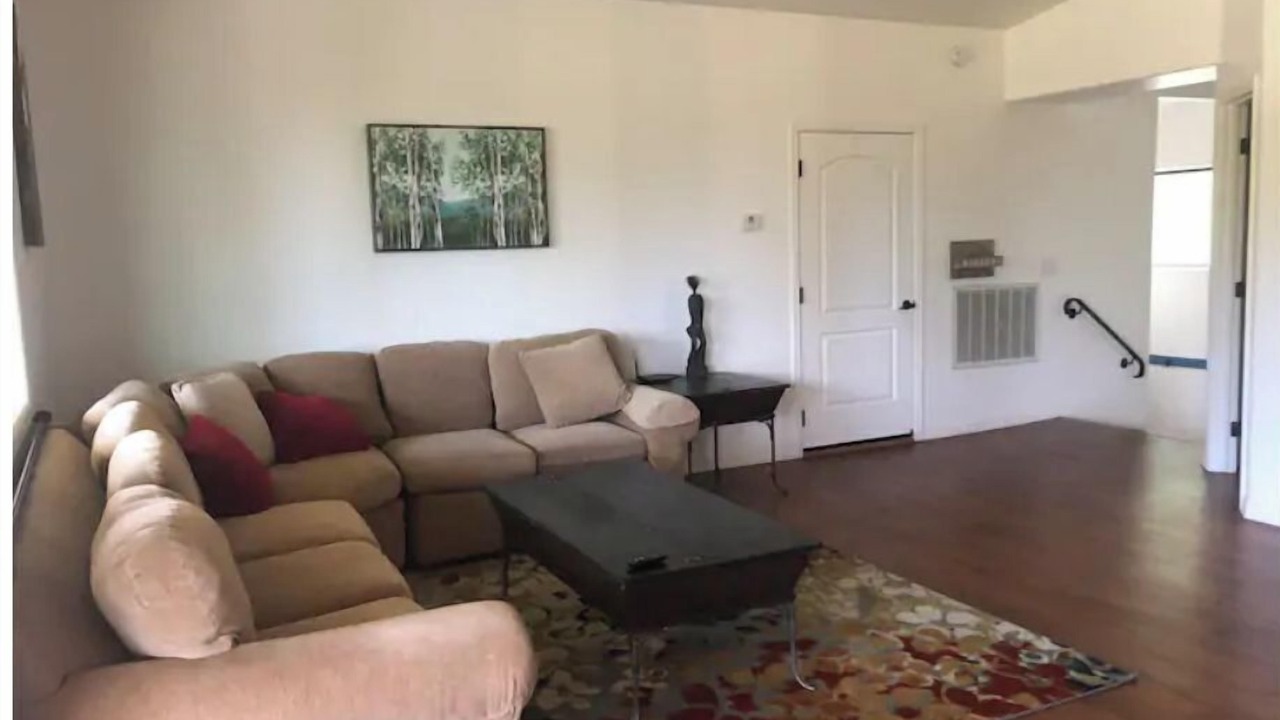 Photo of Livingroom in Chandler