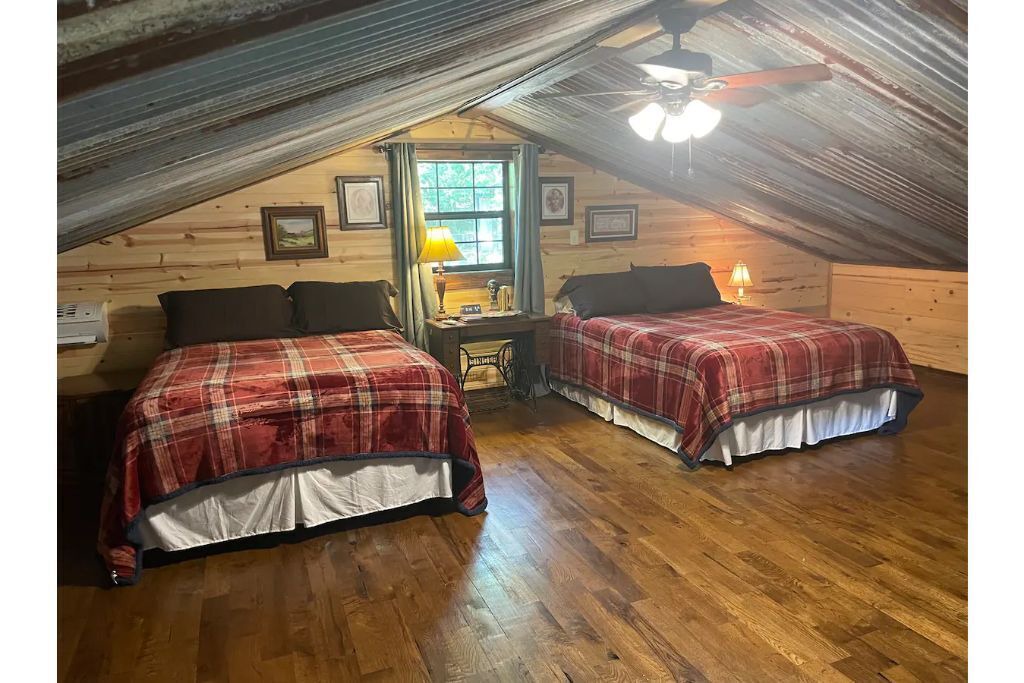 Photo of Bedroom in Pettit