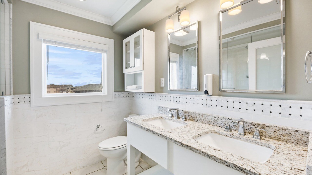 Photo of Bathroom in Nags Head