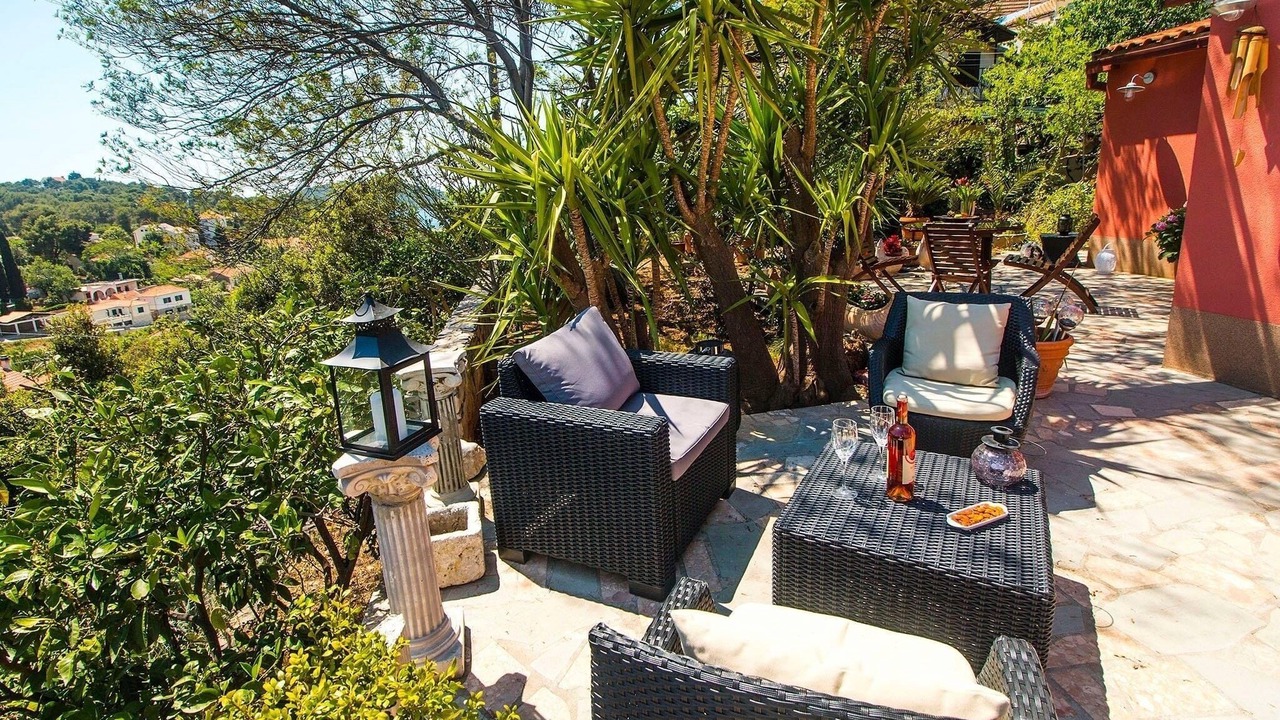 Photo of Patio Balcony in Maslinica