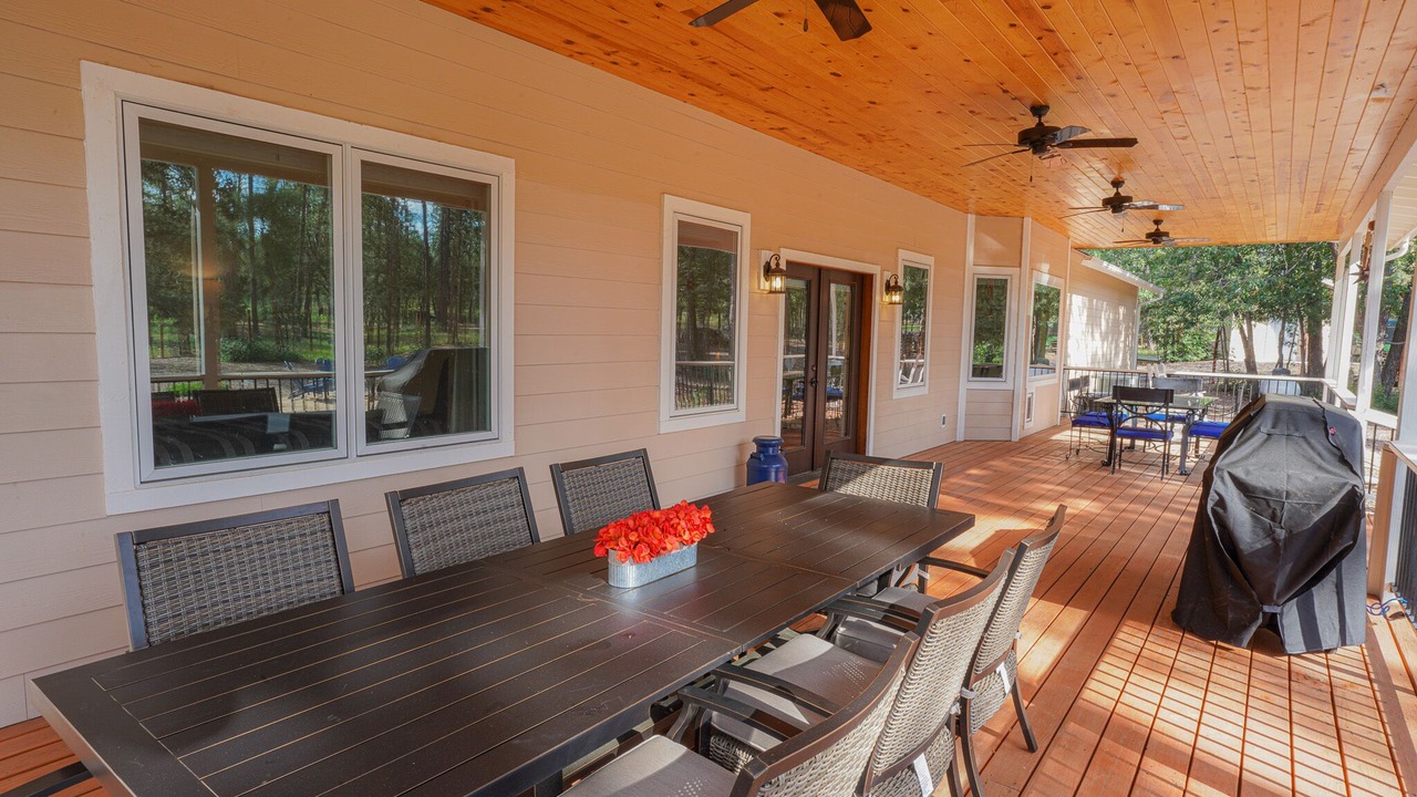 Photo of Patio Balcony in Lakeside