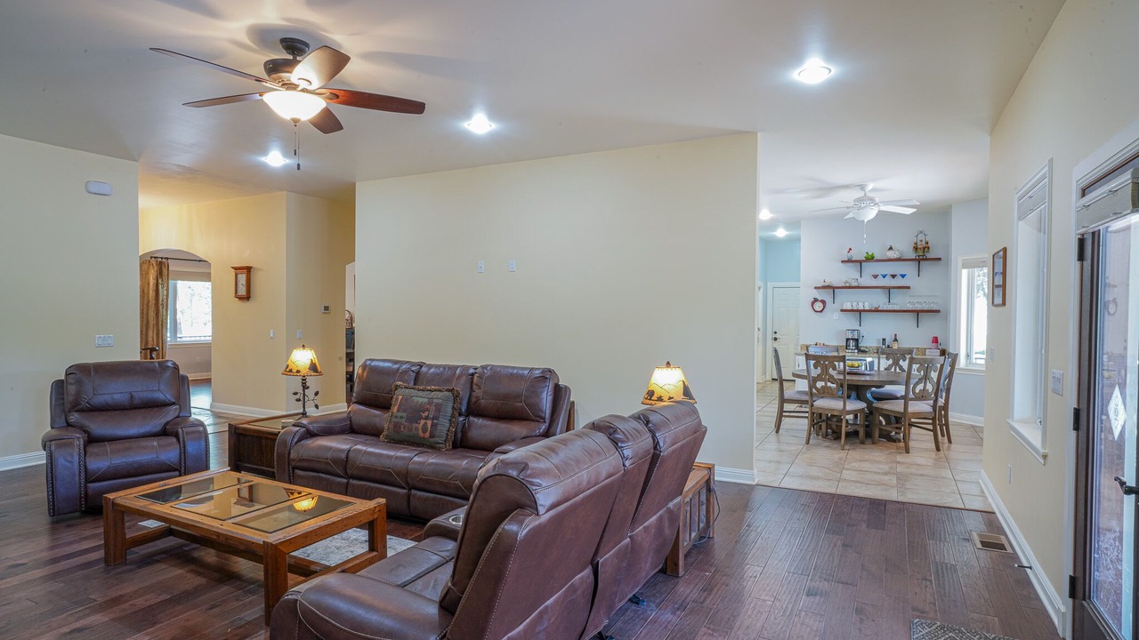 Photo of Livingroom in Lakeside
