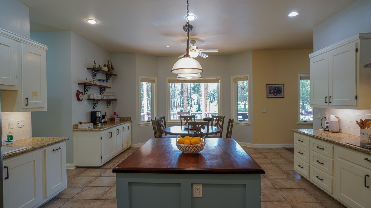 Photo of Kitchen in Lakeside