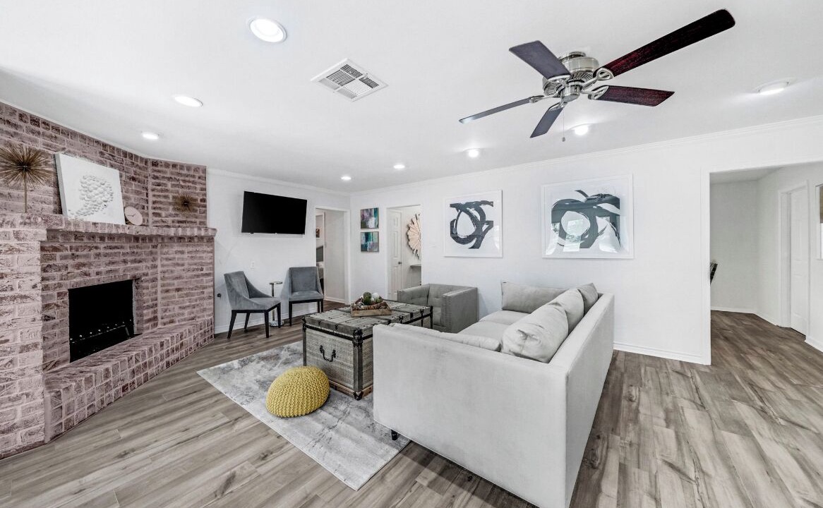 Photo of Livingroom in Houston