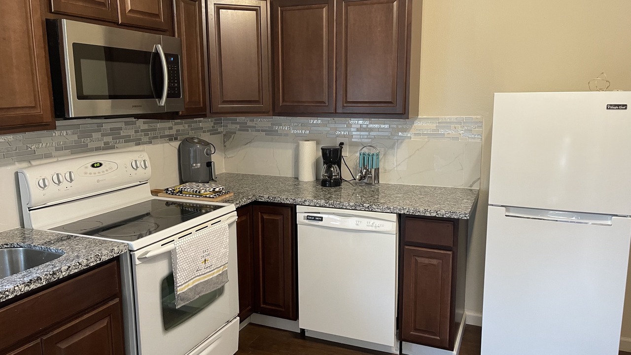 Photo of Kitchen in Paine Field-Lake Stickney
