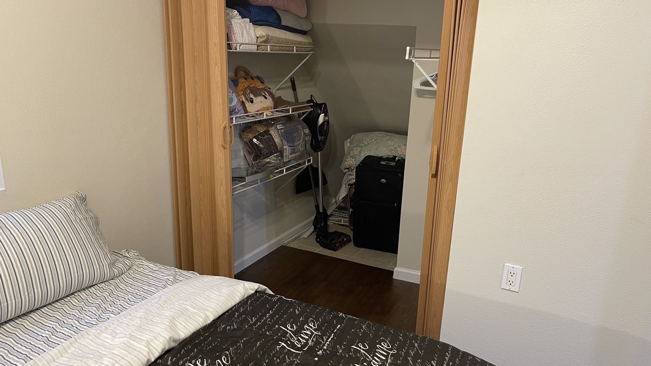 Photo of Bedroom in Paine Field-Lake Stickney