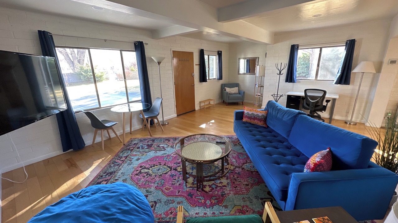 Photo of Livingroom in Bishop