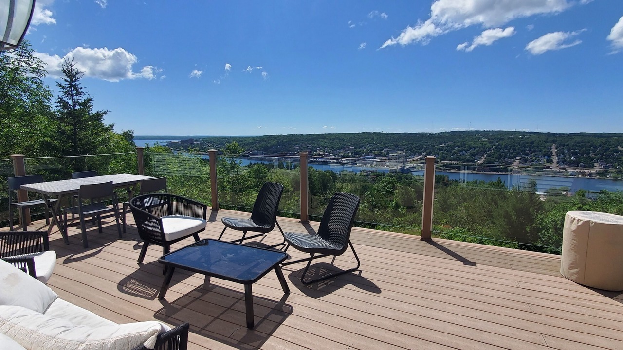 Photo of Outdoor in Hancock