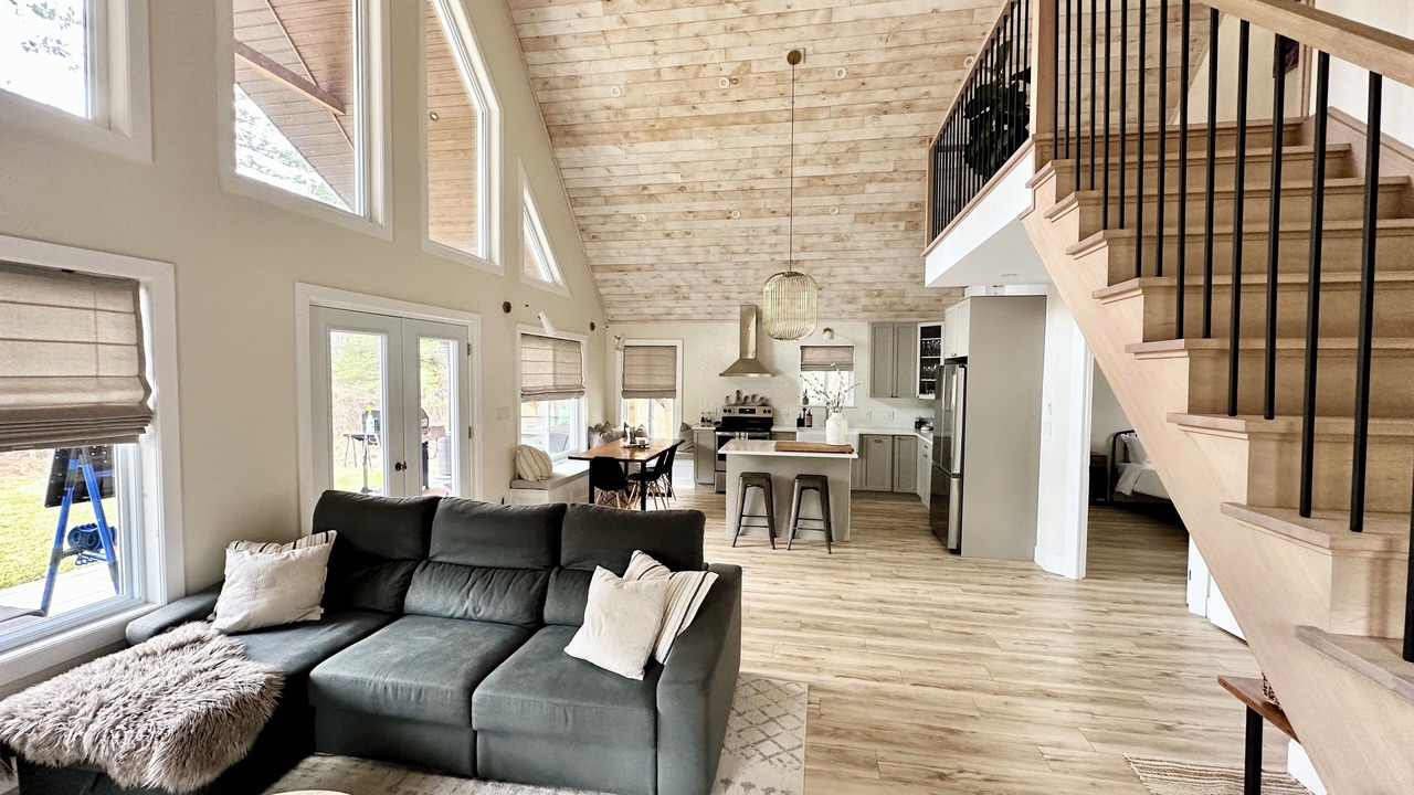 Photo of Livingroom in Mansfield-et-Pontefract
