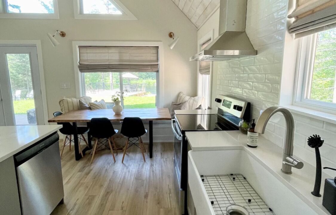 Photo of Kitchen in Mansfield-et-Pontefract