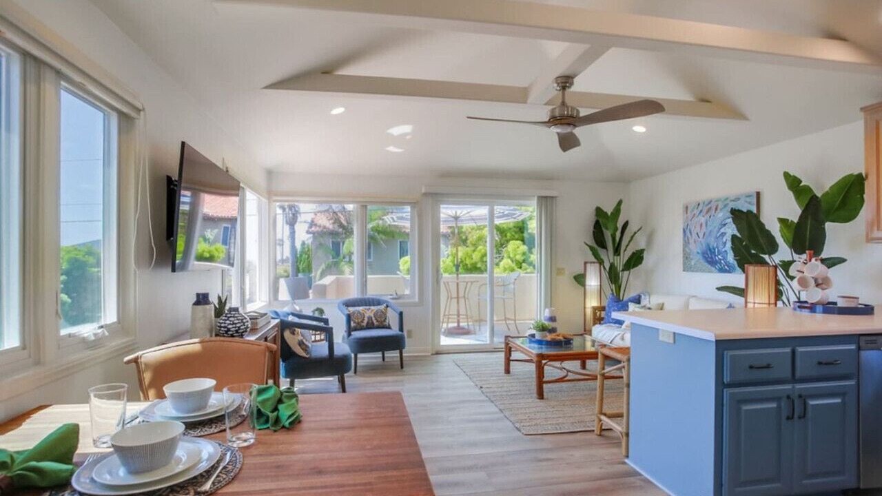 Photo of Livingroom in Del Mar