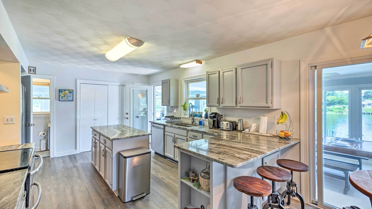 Photo of Others in Reedville