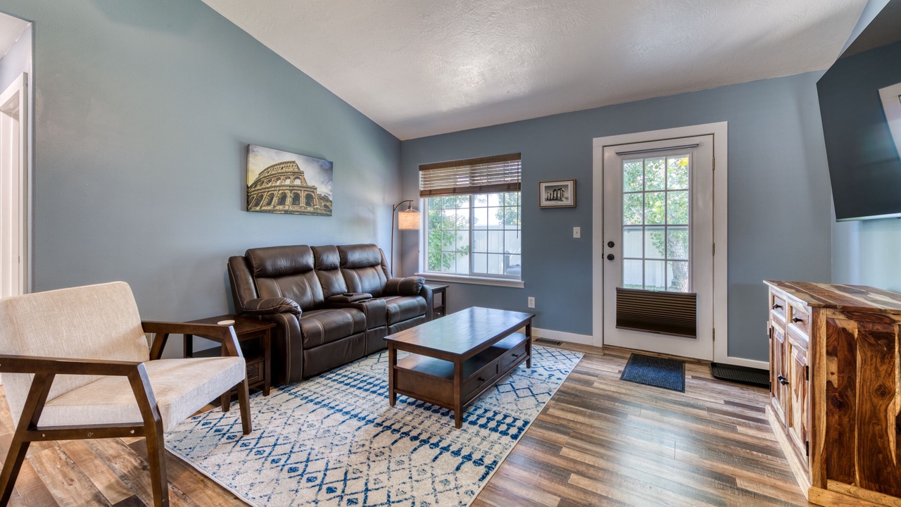 Photo of Livingroom in Hamilton