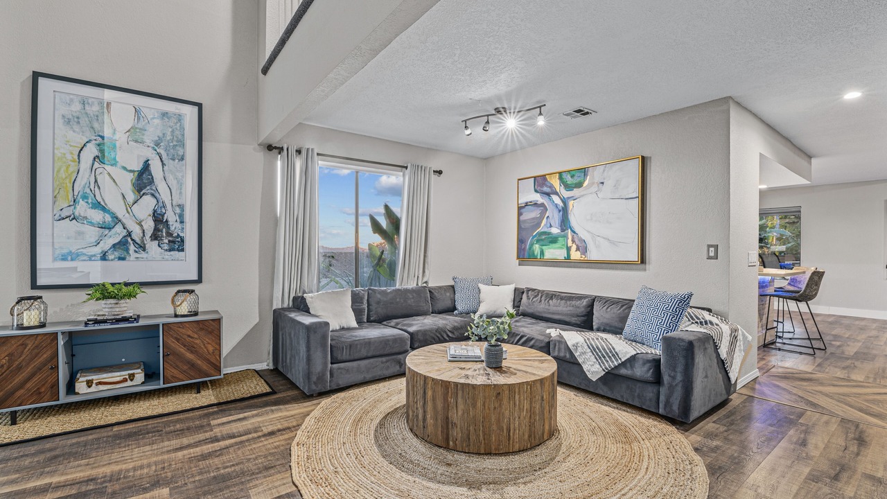 Photo of Livingroom in Winter Gardens