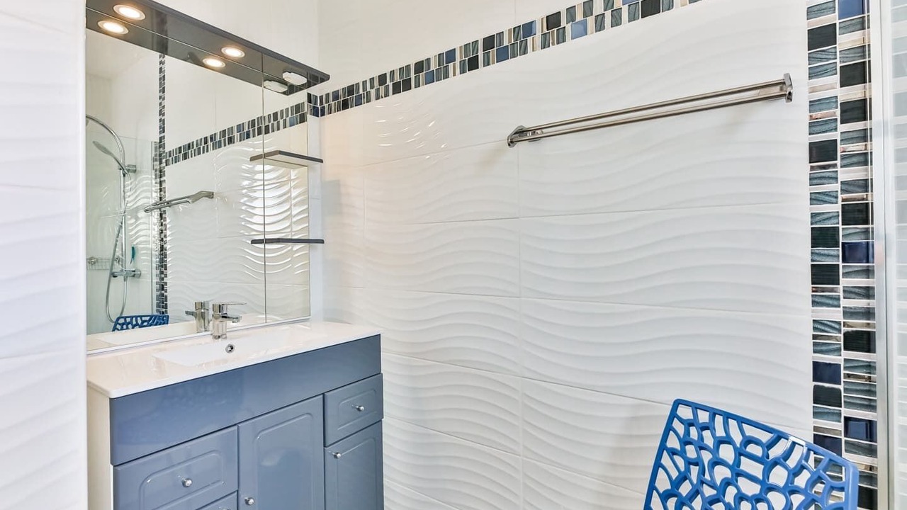 Photo of Bathroom in Beauvoir-sur-Mer