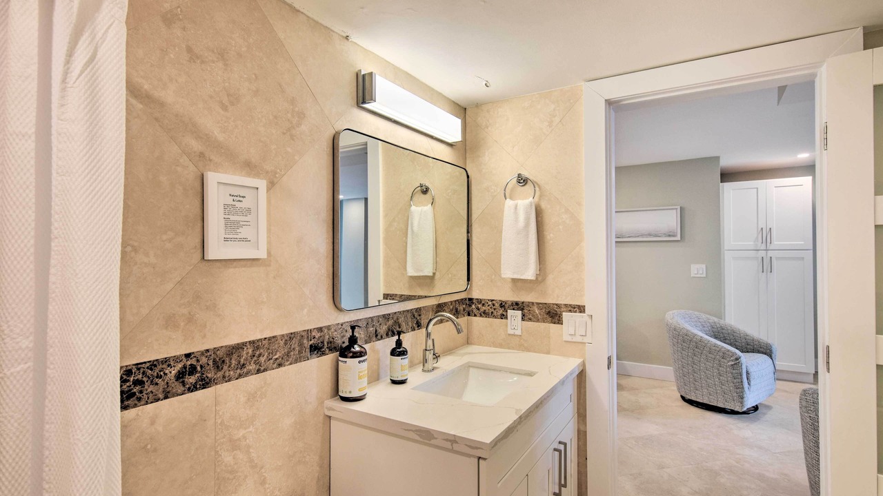 Photo of Bathroom in Galt Mile