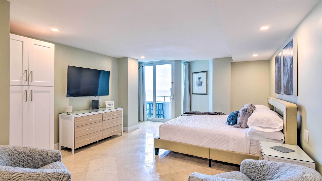 Photo of Bedroom in Galt Mile