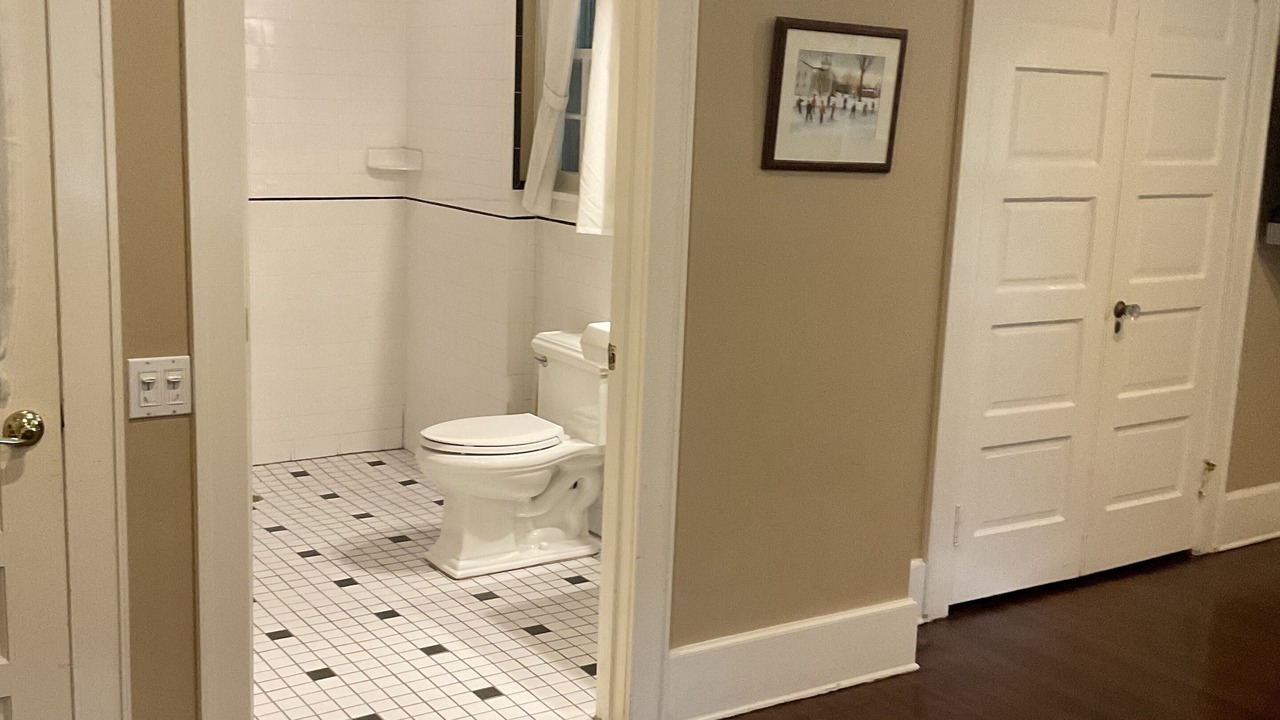 Photo of Bathroom in White Plains