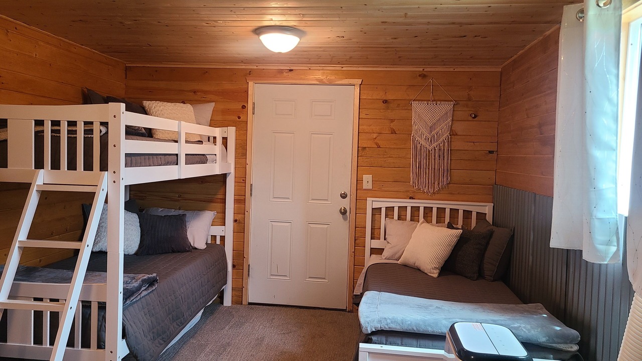 Photo of Bedroom in Palisades