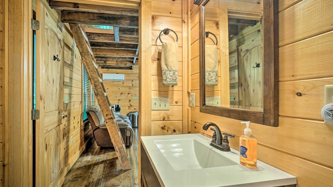 Photo of Bathroom in Chickamauga Lake