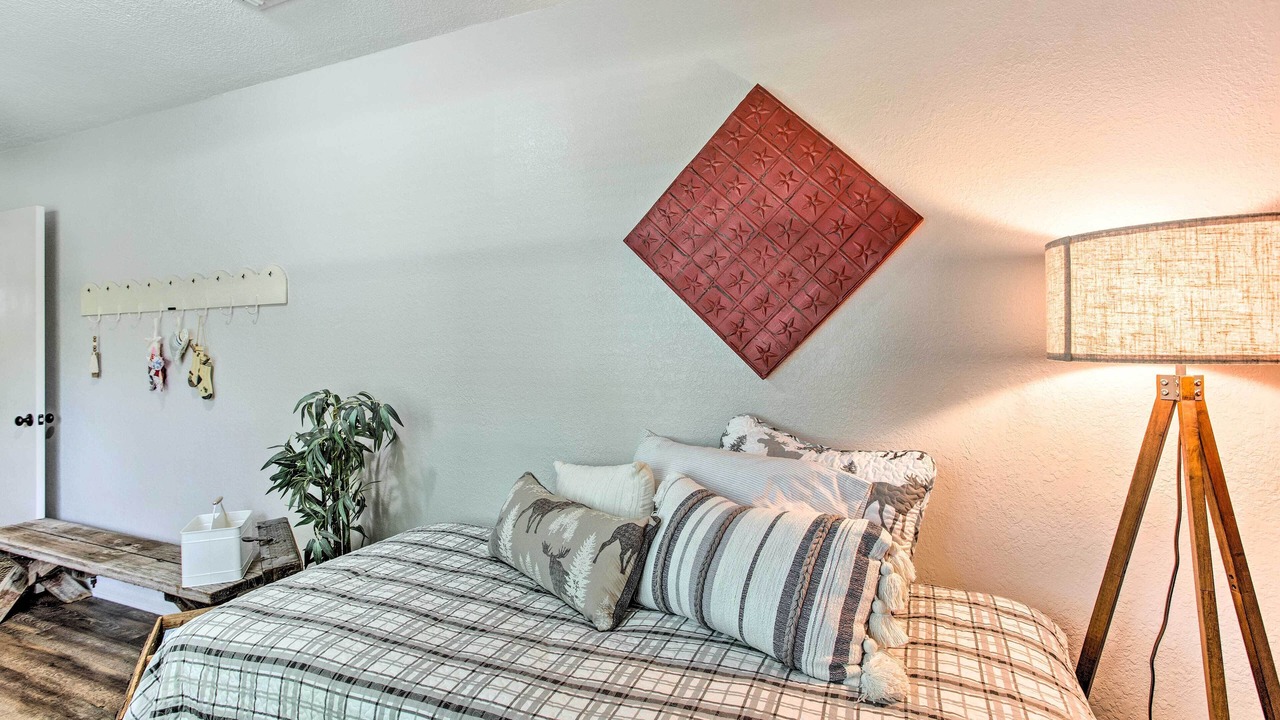 Photo of Bedroom in Sulphur Bluff