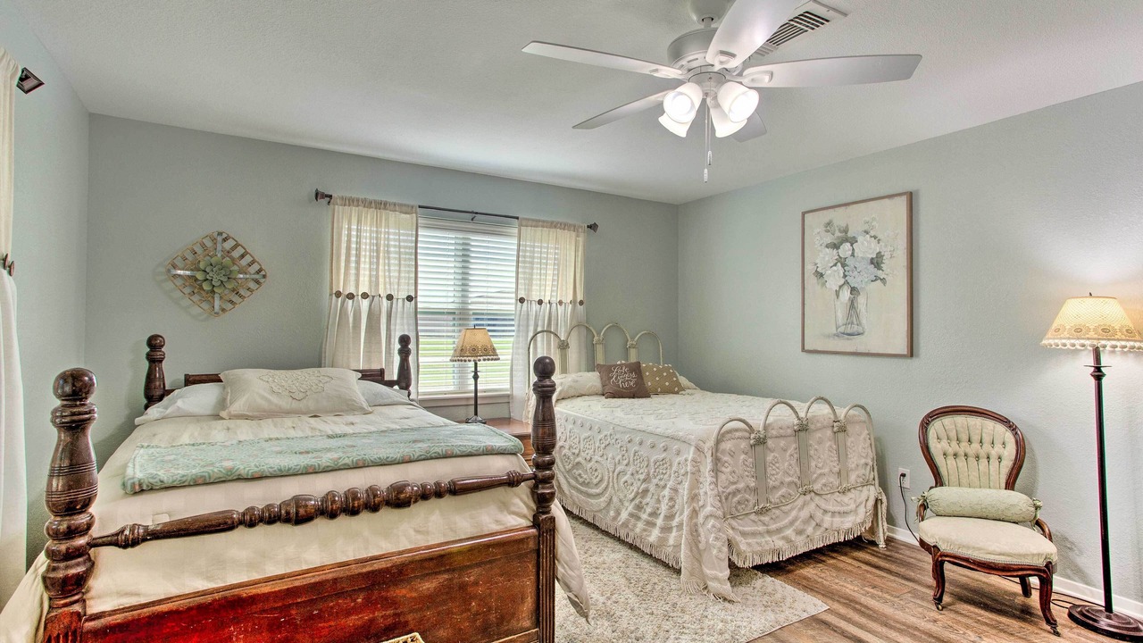 Photo of Bedroom in Sulphur Bluff