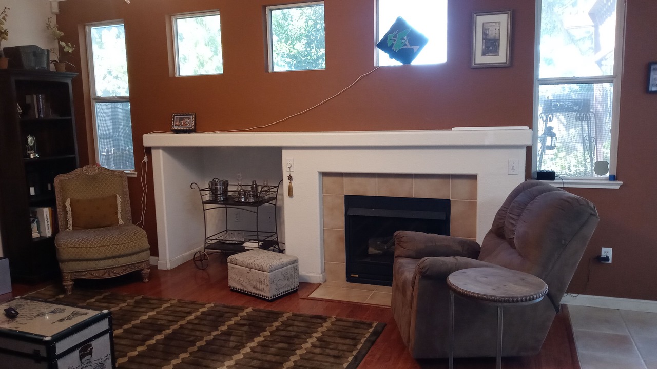 Photo of Livingroom in Willow Creek