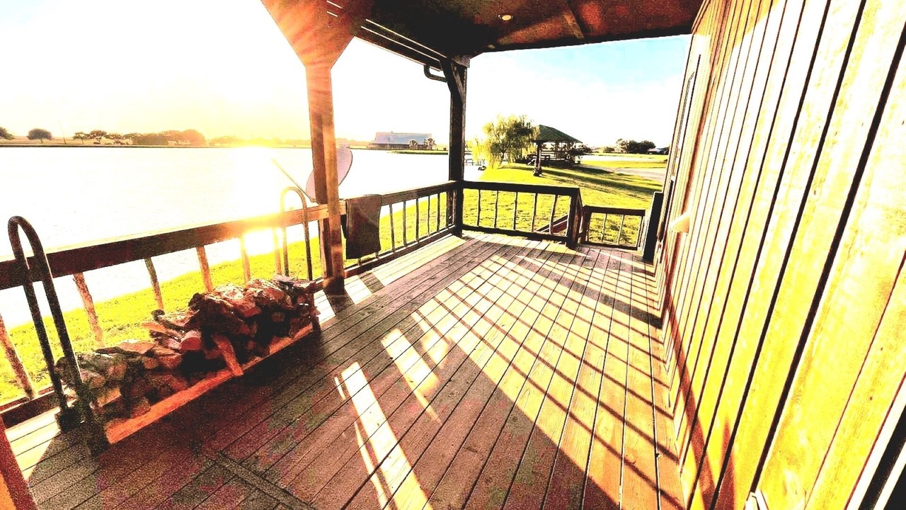 Photo of Patio Balcony in Elmaton