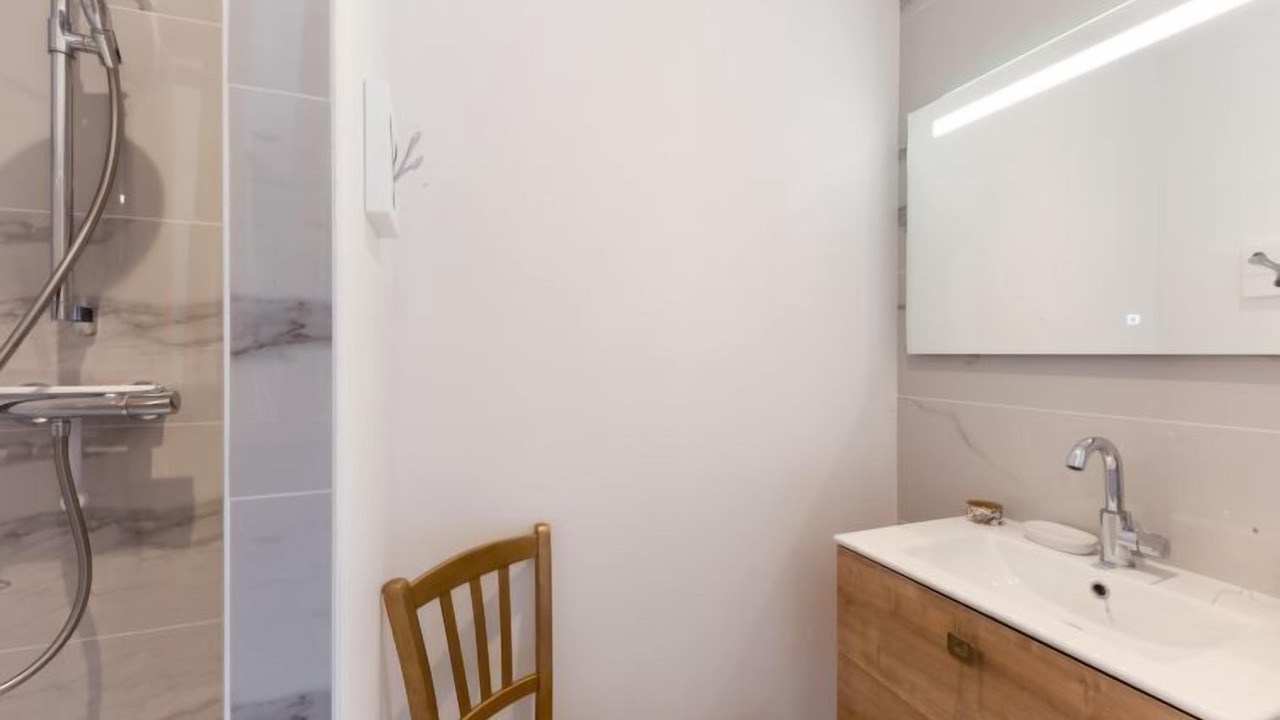 Photo of Bathroom in Carnac